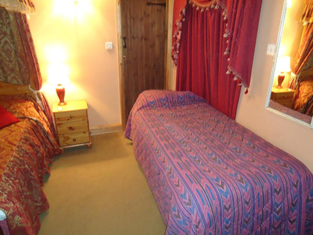 Oldlands Farm Villa Crawley  Room photo